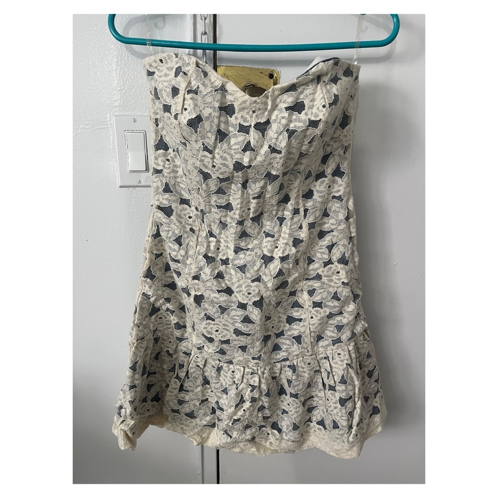 Max and Riley Lace Dress Size Medium